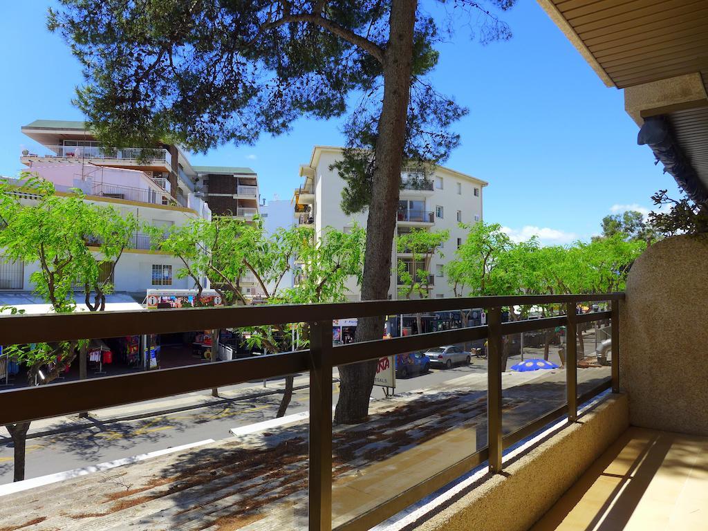 Rentalmar Diplomatic Park Salou Ruang foto